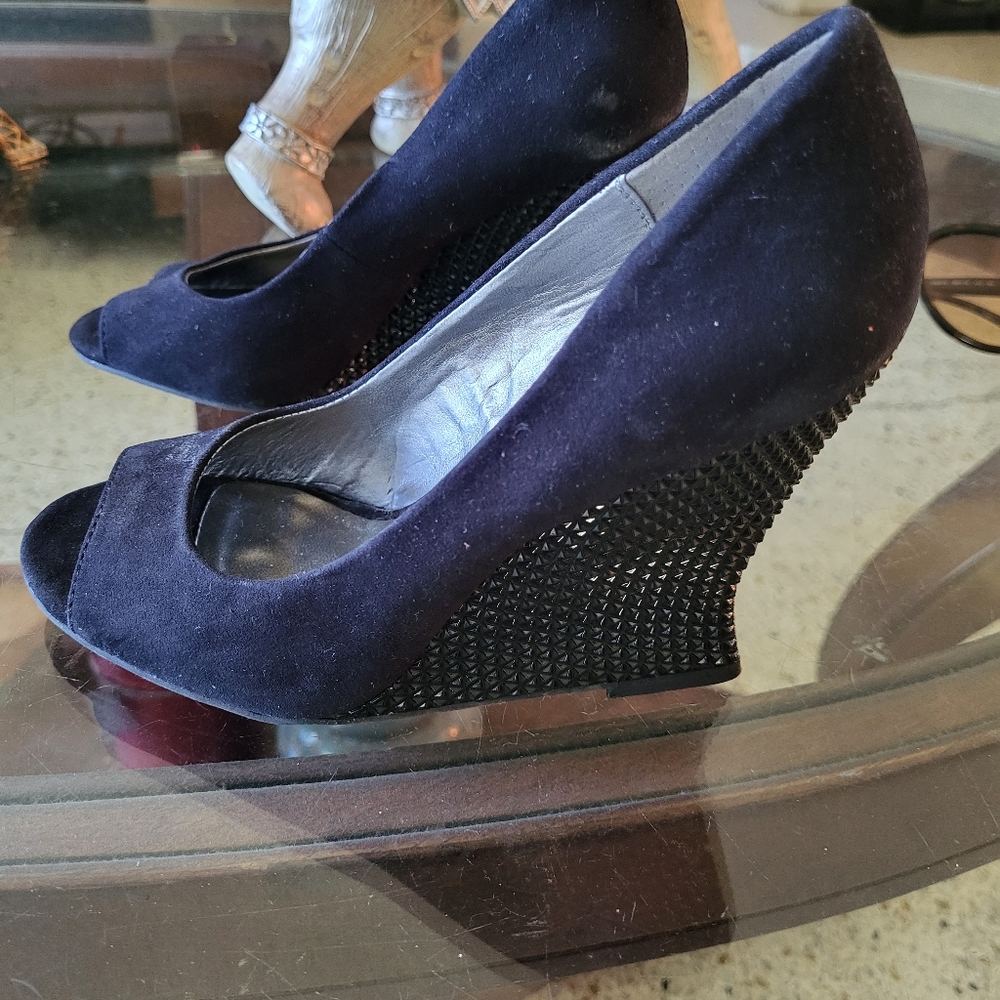 Carlos Santana wedges